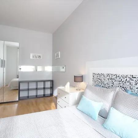 Apartment Montreal *