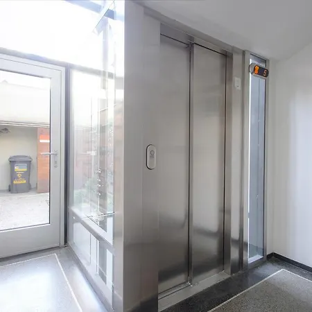 Apartment Montreal *